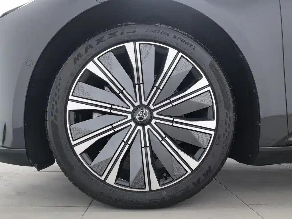 Toyota bZ7 — миниатюра 17