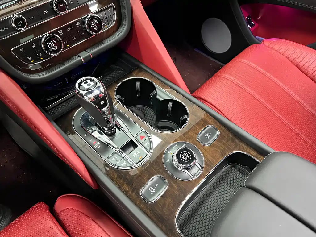 Bentley Bentayga — фотографии объявления, Фото 47