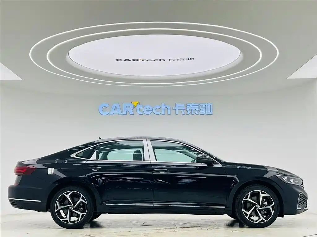 Volkswagen Passat 2026 330TSI Elite