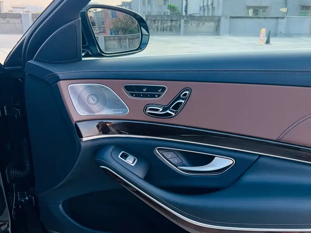 Mercedes-Benz S-Class — миниатюра 26