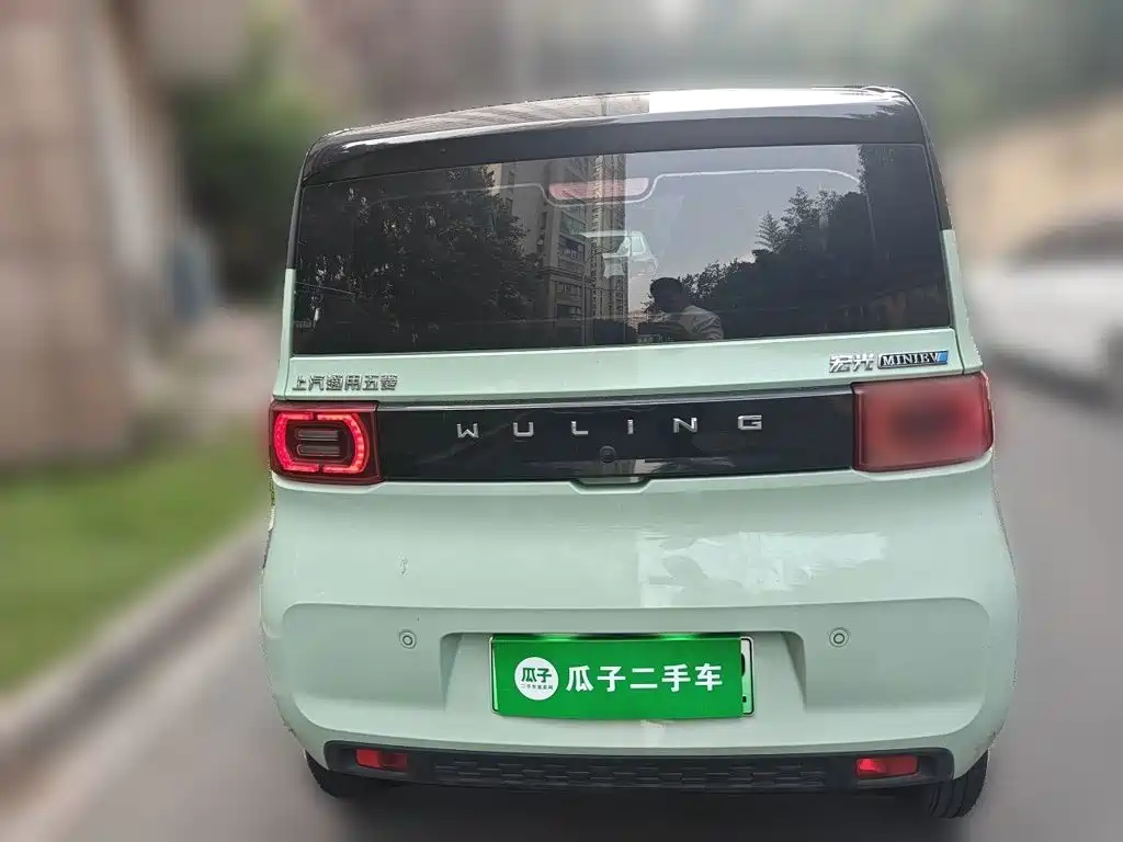 Wuling MINIEV — миниатюра 3