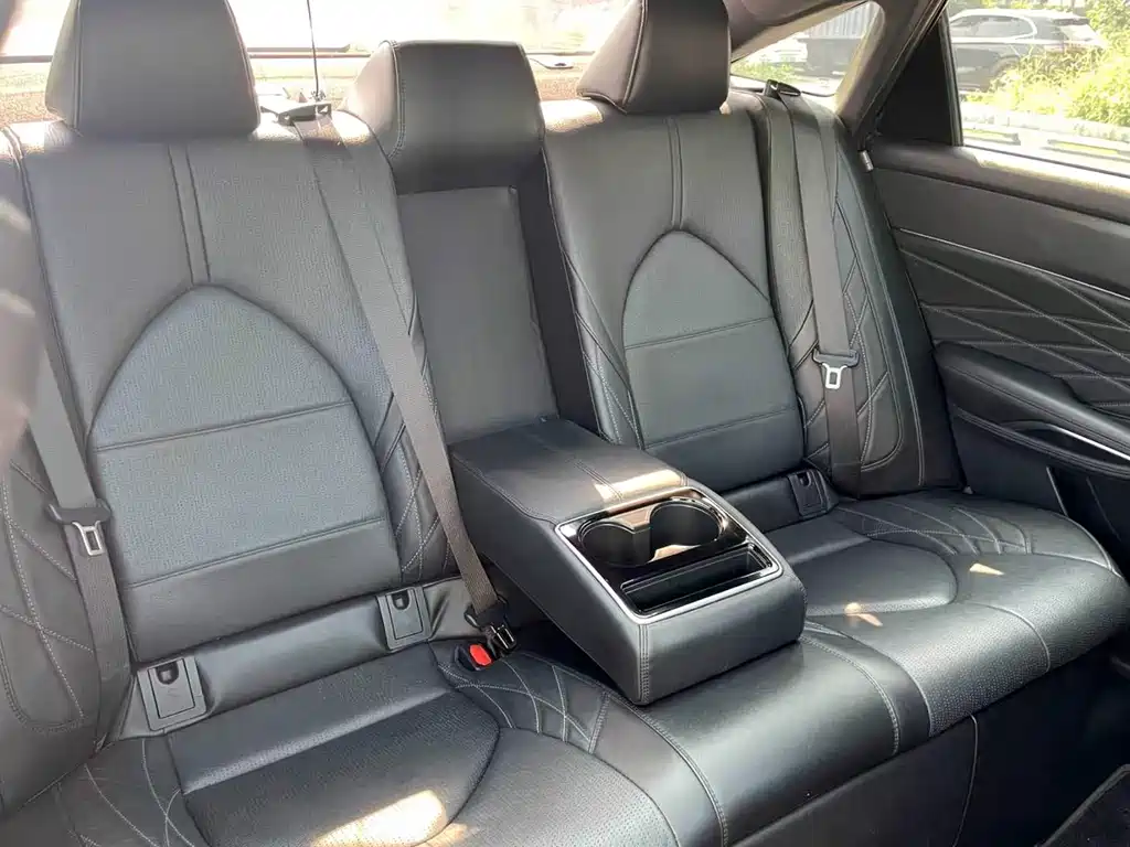 Toyota Avalon — миниатюра 17