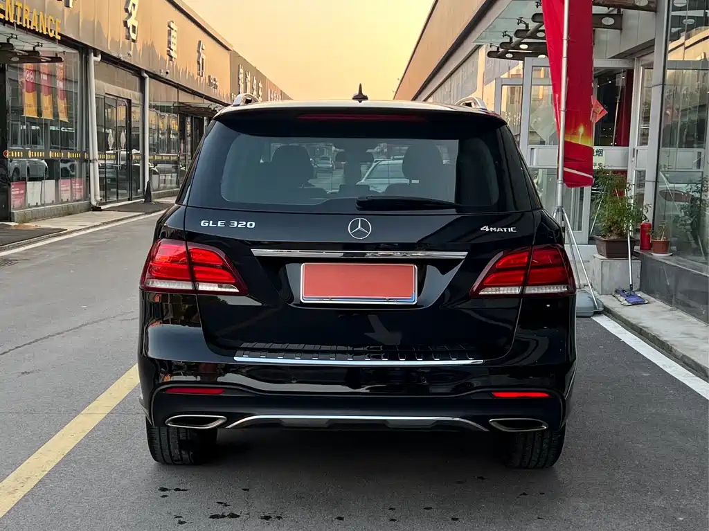 MERCEDES-BENZ GLE