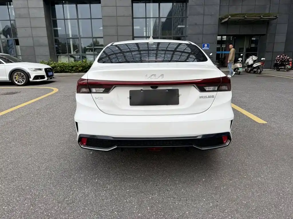 Kia K3 — миниатюра 5