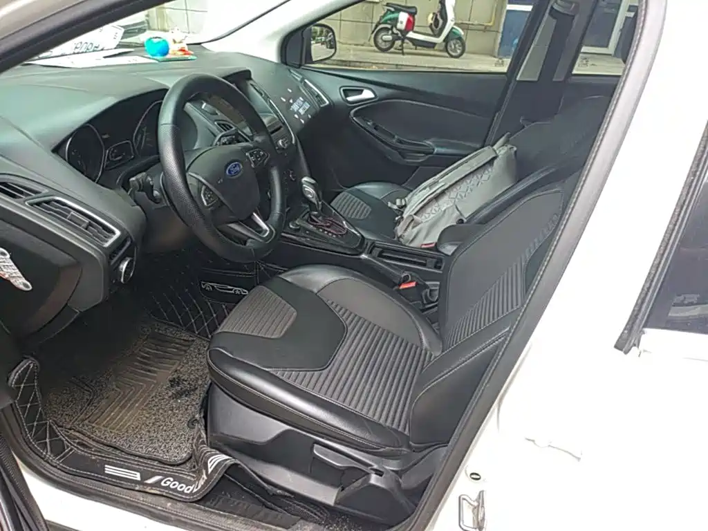 Ford Focus — миниатюра 15