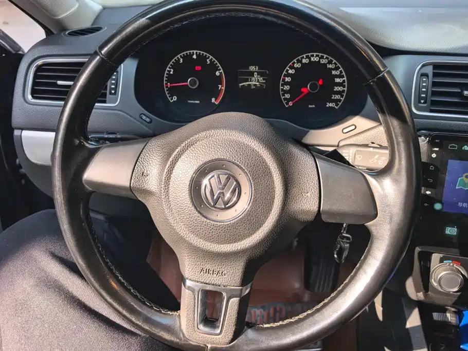 Volkswagen Sagitar — миниатюра 15
