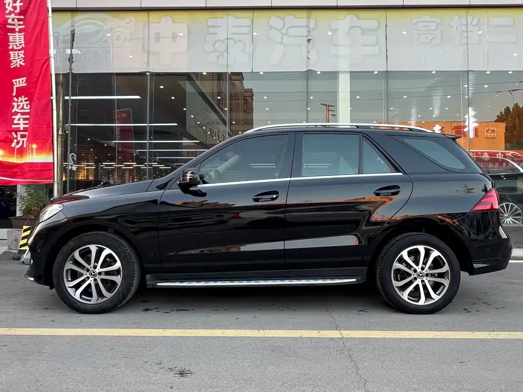 MERCEDES-BENZ GLE