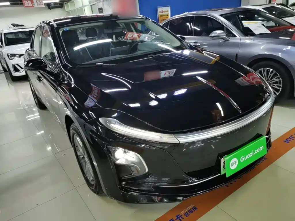 Hongqi Hongqi E-QM5 — миниатюра 4
