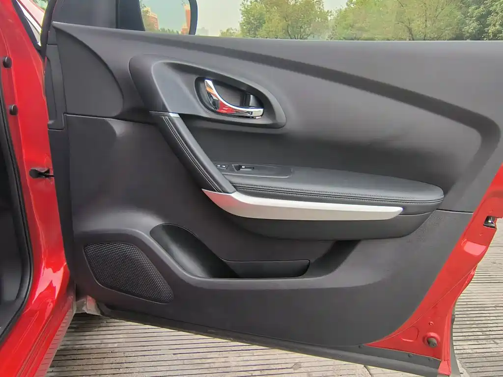 Renault Kadjar — миниатюра 21