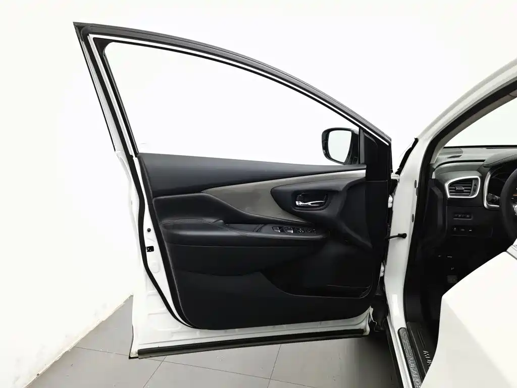 Nissan Murano — миниатюра 8