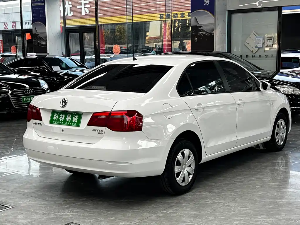 Volkswagen Jetta — миниатюра 4