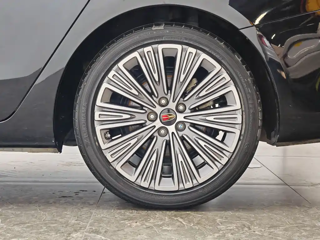Hongqi Hongqi H5 — миниатюра 9
