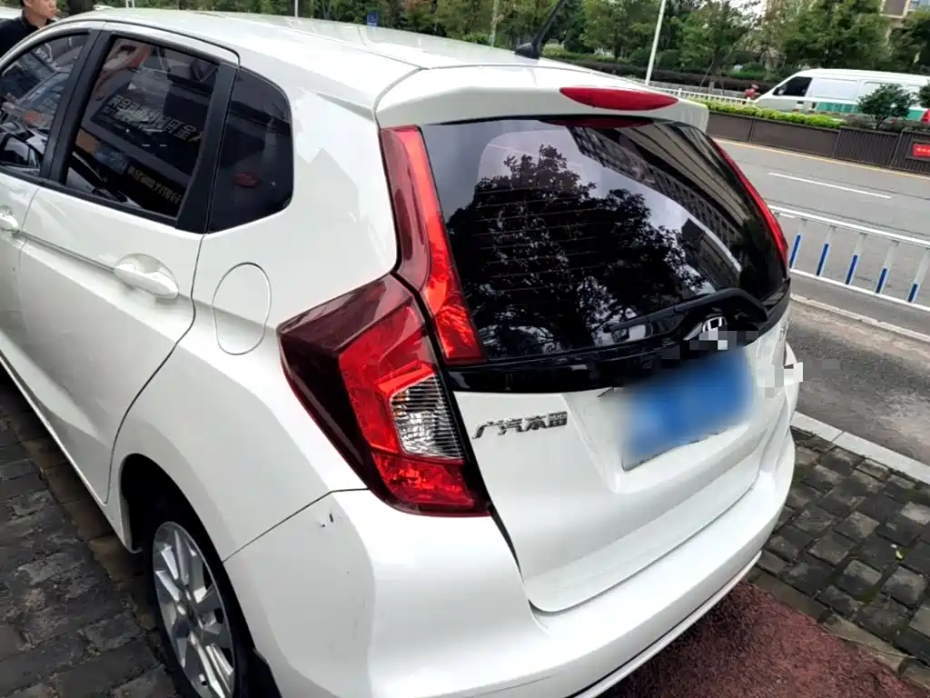 Honda Fit — миниатюра 5