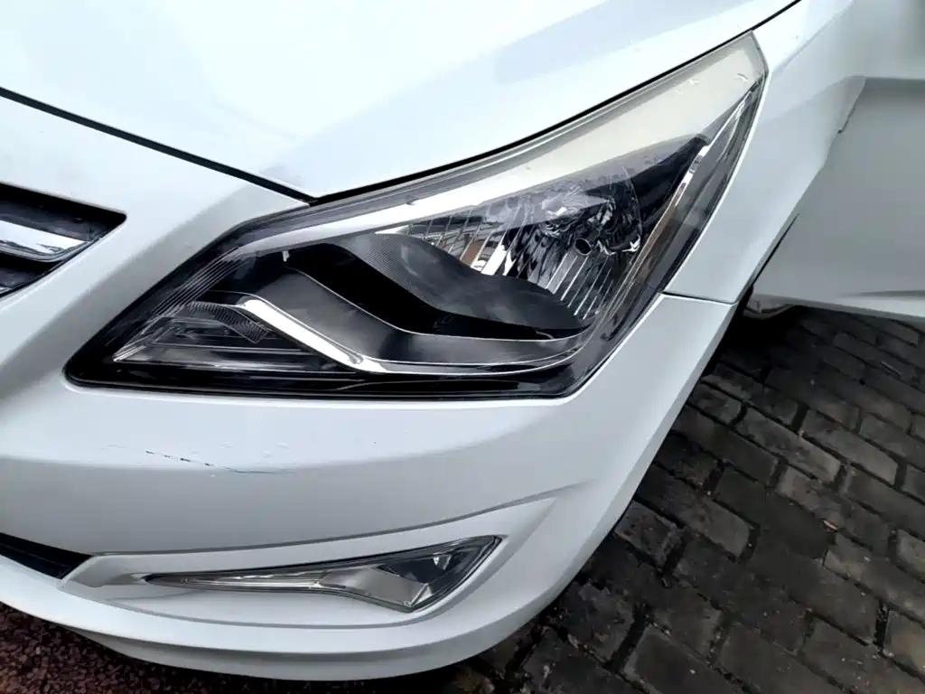Hyundai Verna — миниатюра 24