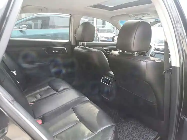 Nissan Teana — миниатюра 5