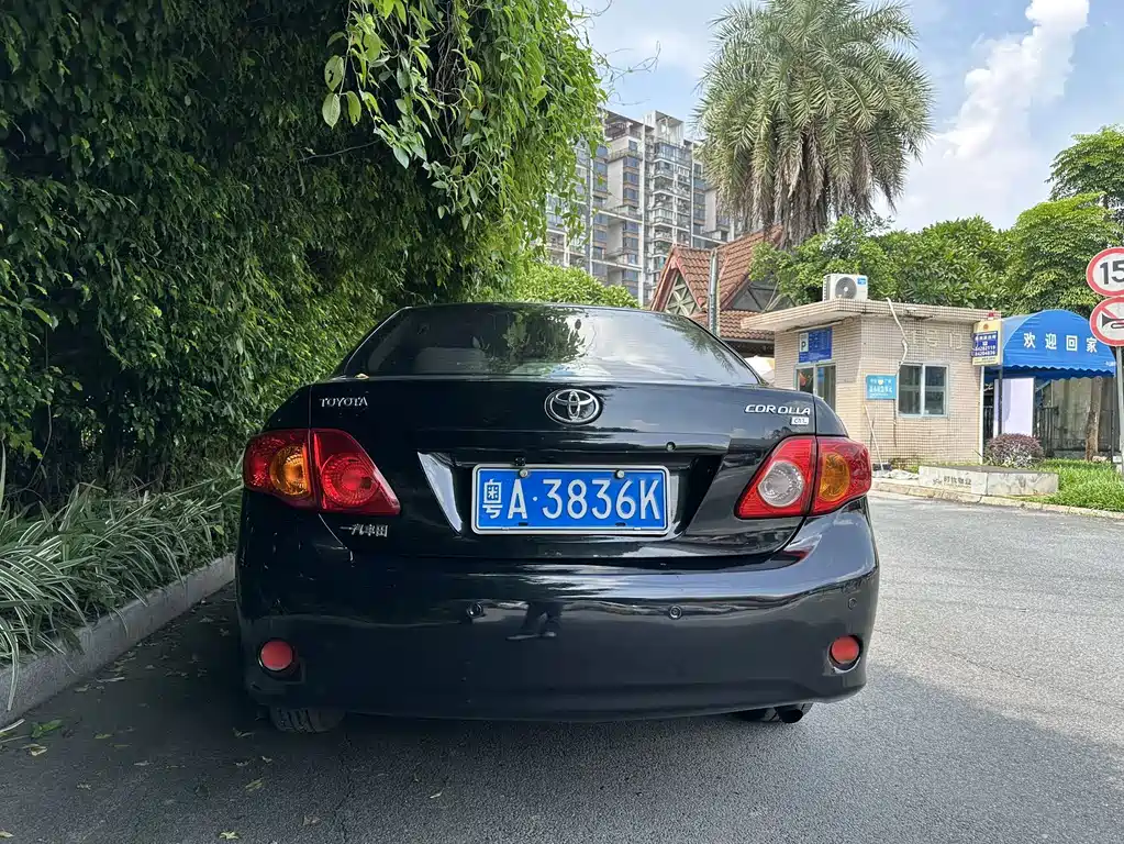 Toyota Corolla — миниатюра 5