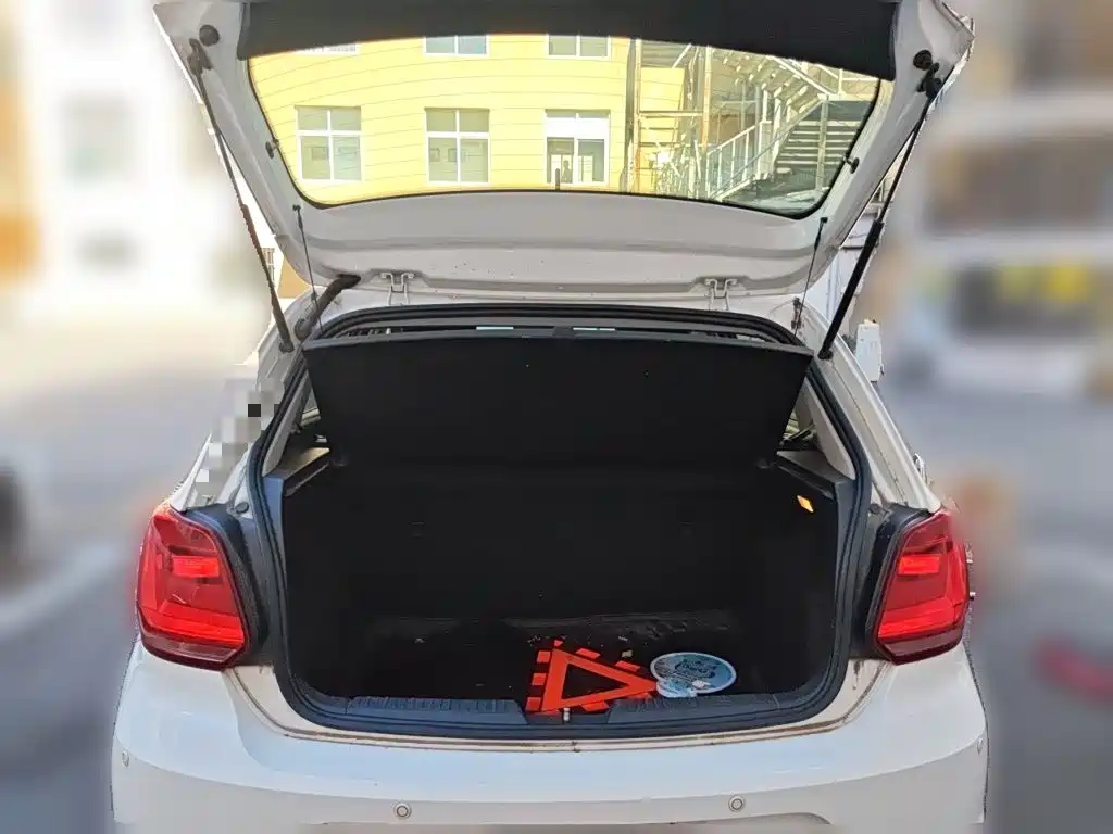 Volkswagen Polo — миниатюра 20