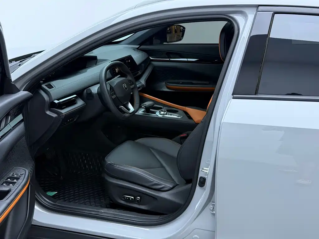 Changan UNI-V iDD — миниатюра 15