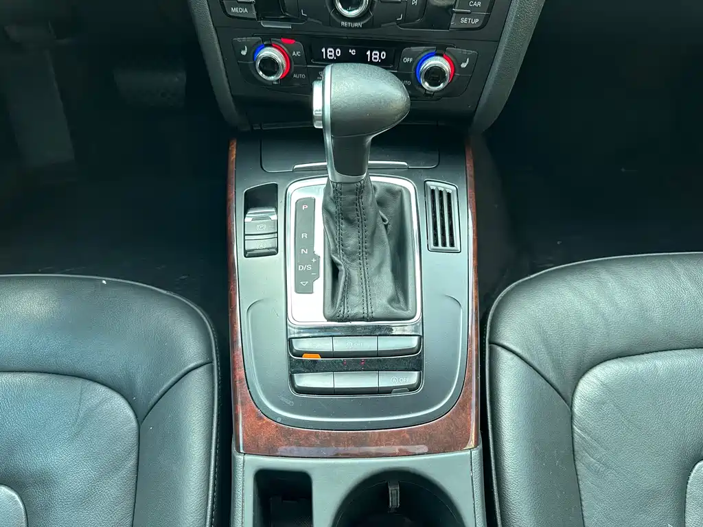 Audi A4L — миниатюра 20