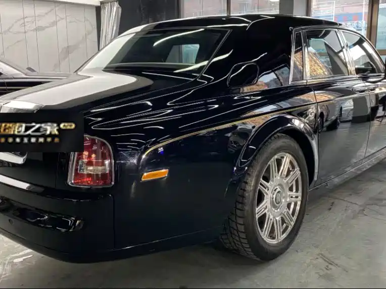 Rolls-Royce Phantom — миниатюра 3