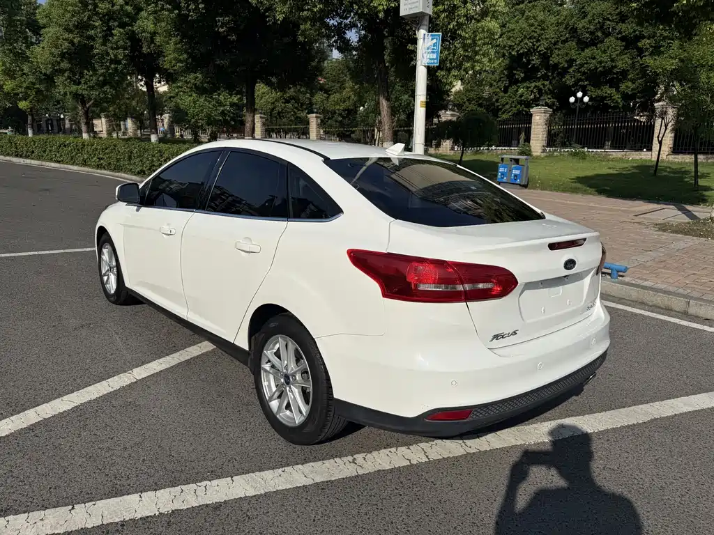 Ford Focus — миниатюра 3