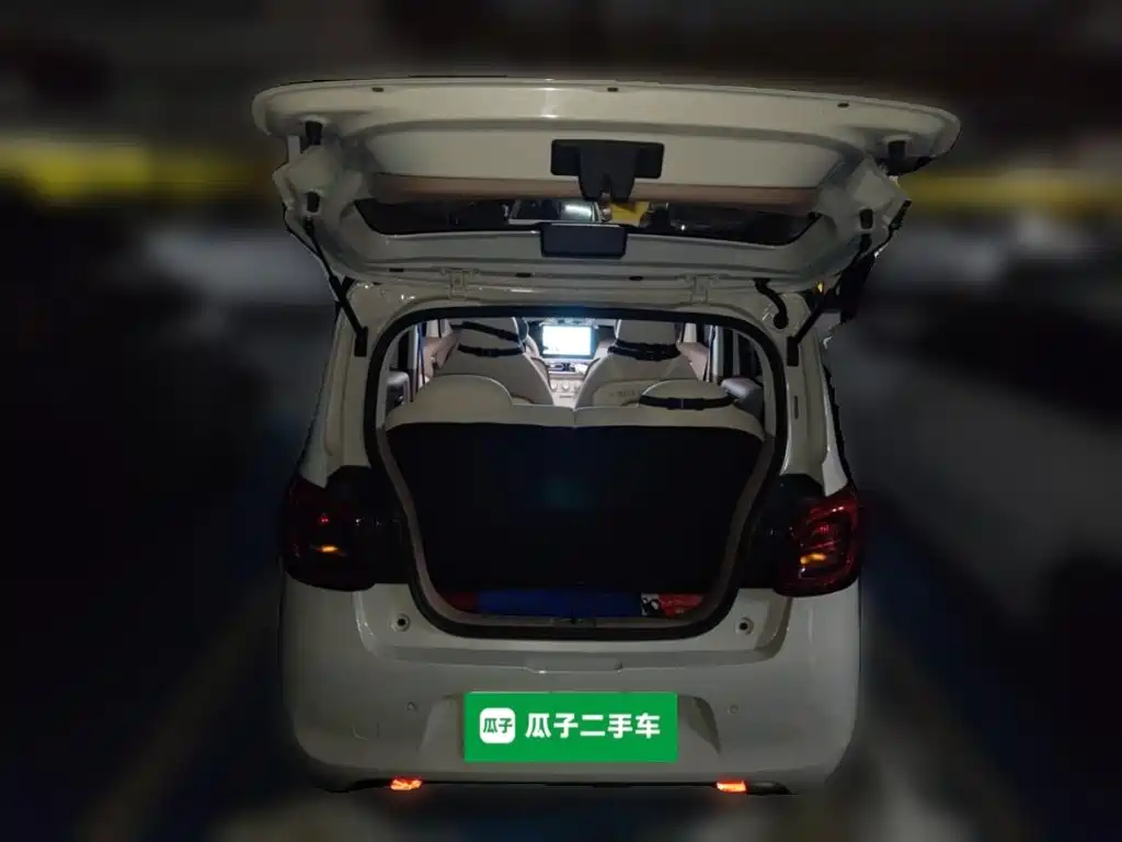Wuling MINIEV — миниатюра 15