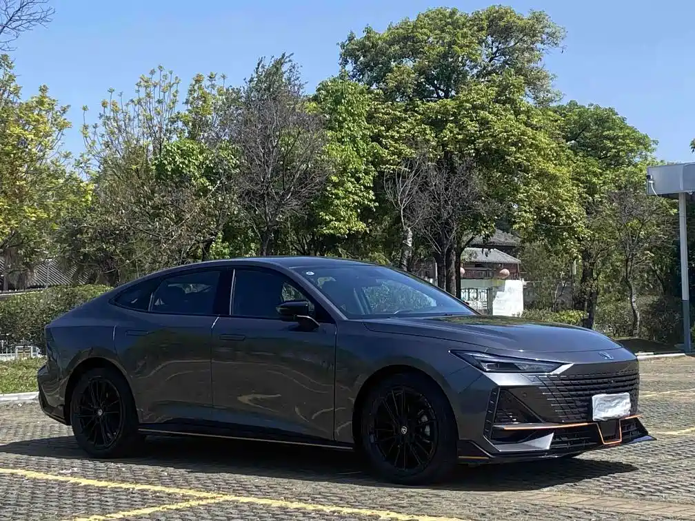 Changan UNI-V — миниатюра 3