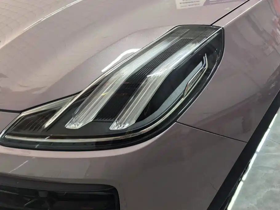 Lynk & Co 06 — миниатюра 5