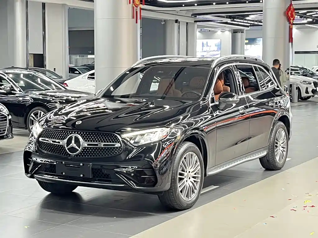 Mercedes-Benz GLC 2025