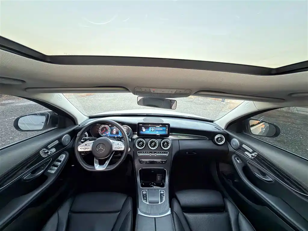 Mercedes-Benz C-Class — миниатюра 10