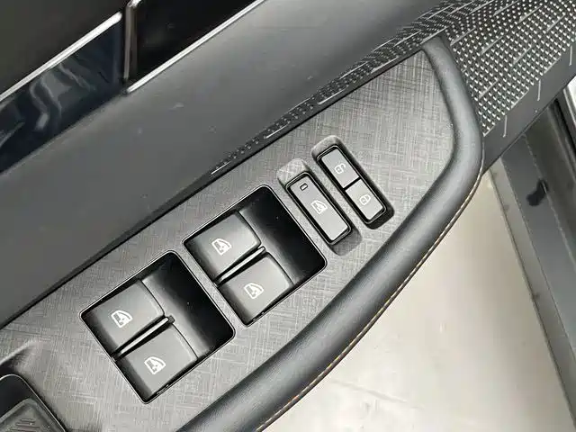 Changan UNI-V — миниатюра 8