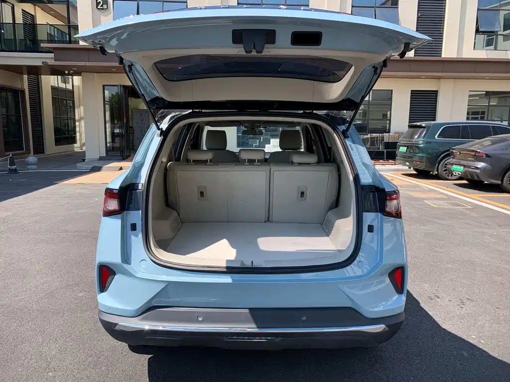 Wuling Xingchen — миниатюра 7