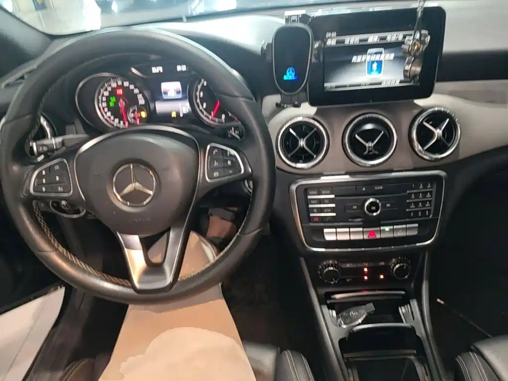 Mercedes-Benz CLA (Import) — миниатюра 10
