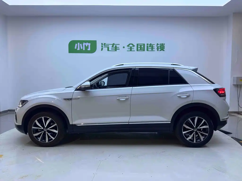 VOLKSWAGEN T ROC EXPLORING SONGS