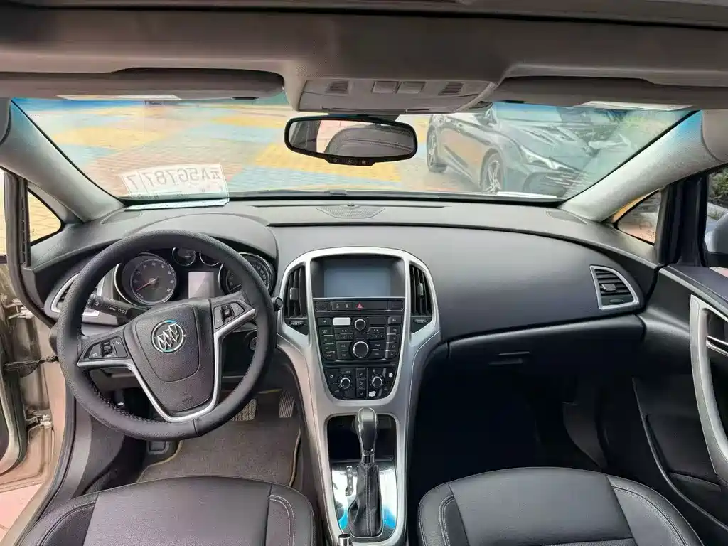 Buick Excelle — миниатюра 6