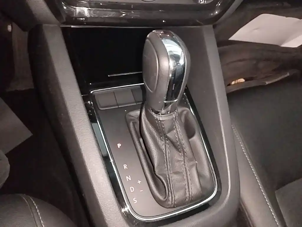 Volkswagen Sagitar — миниатюра 14