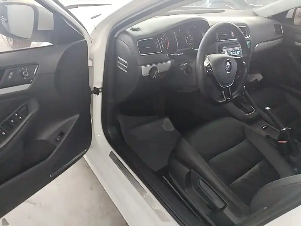 Volkswagen Sagitar — миниатюра 16