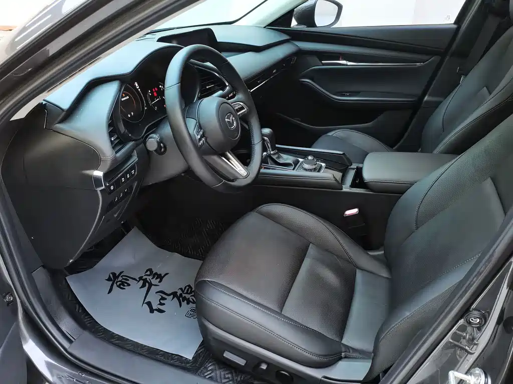 Mazda 3 Axela — миниатюра 9