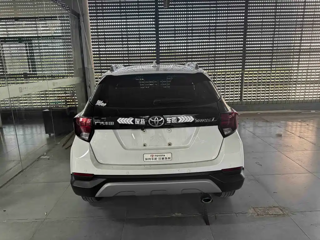 Toyota Yaris L — миниатюра 4