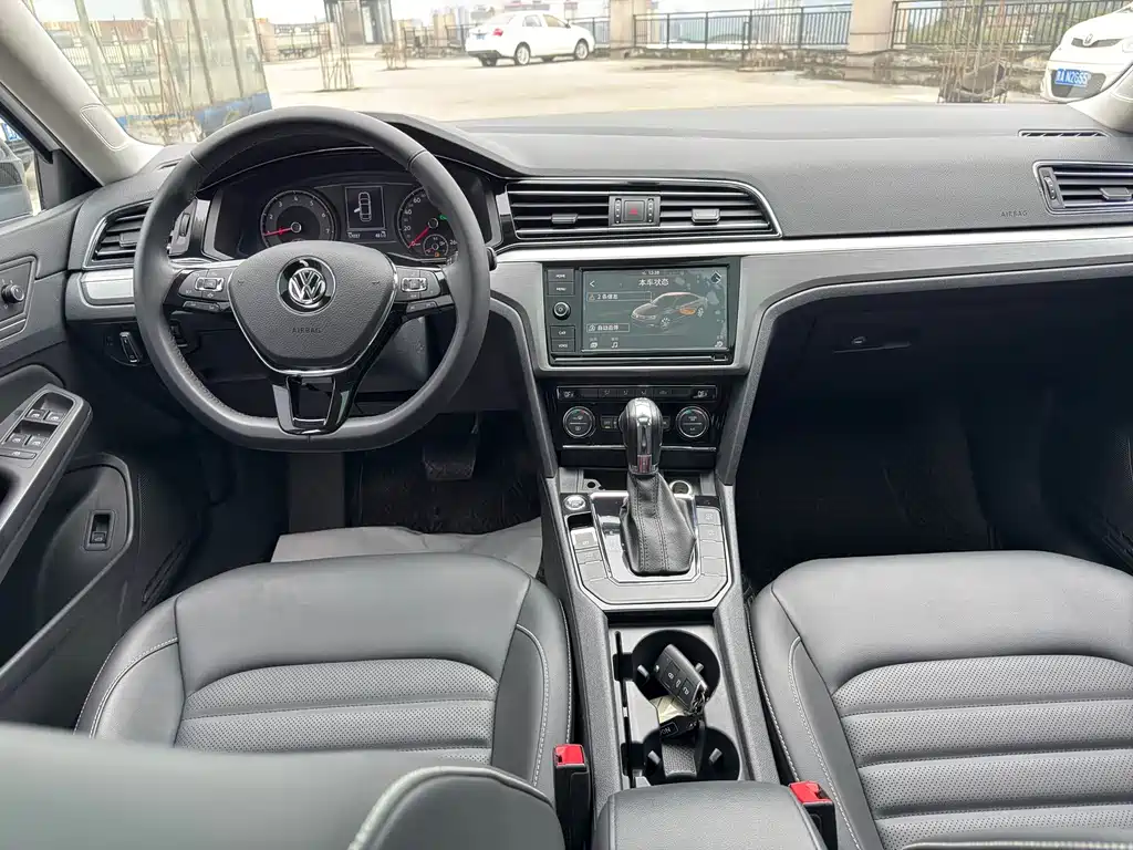 Volkswagen Lamando — миниатюра 8