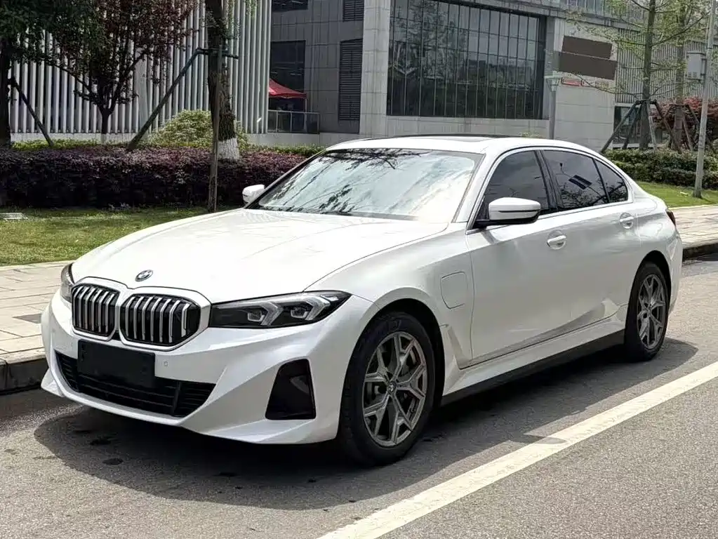 BMW i3 2023