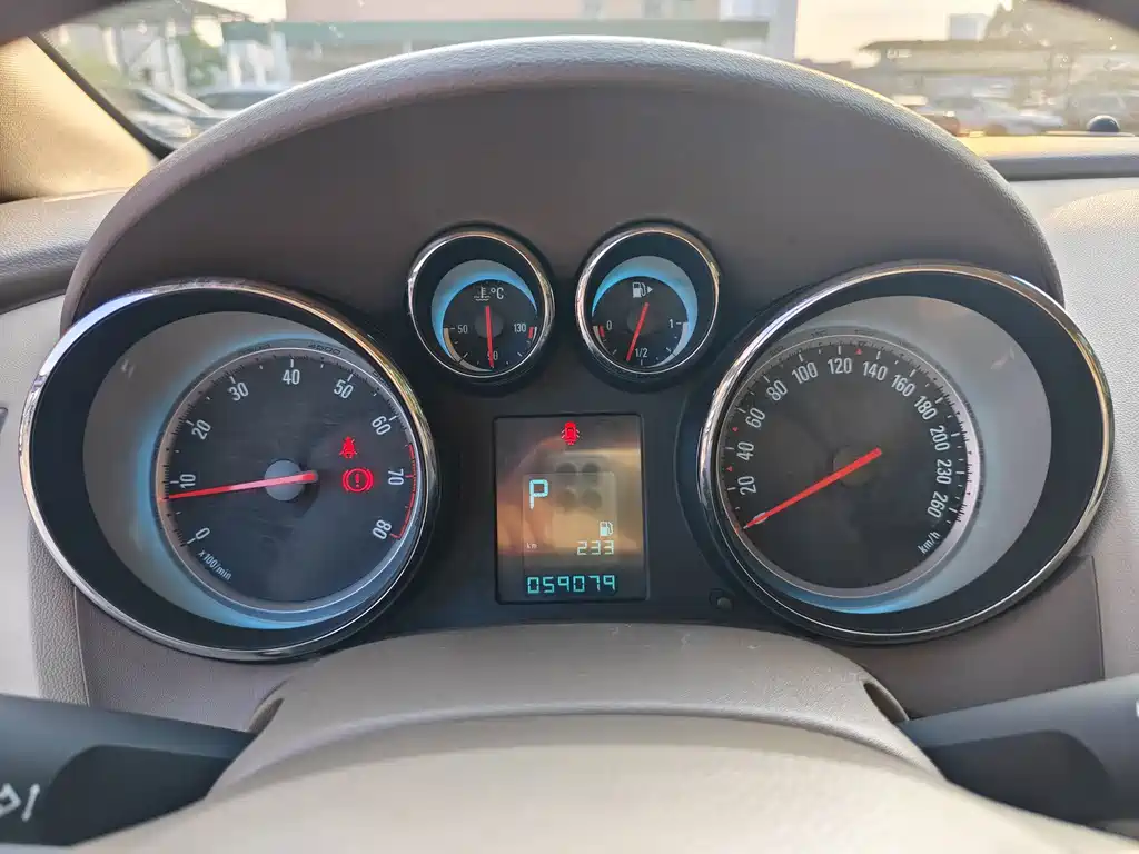 Buick Excelle — миниатюра 12
