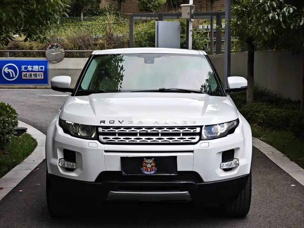 Land Rover Evoque (Import) — миниатюра 2