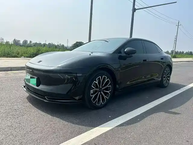 2024 Zeekr 007