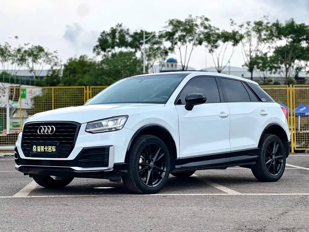 Audi Q2L