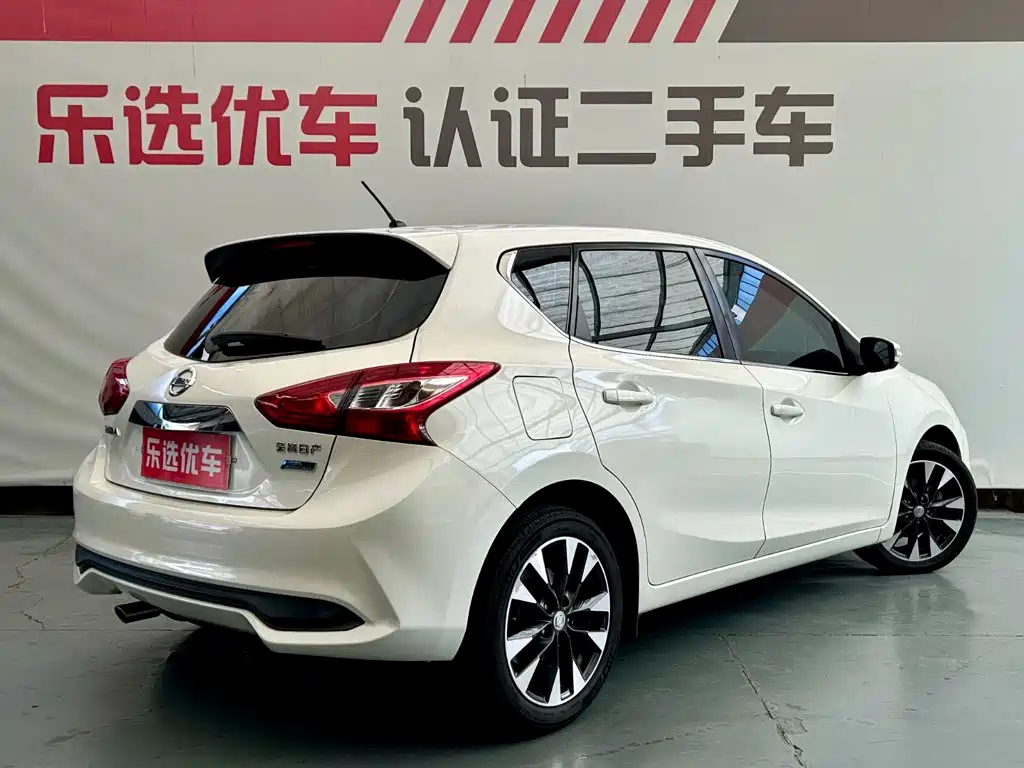 Nissan Tiida — миниатюра 5