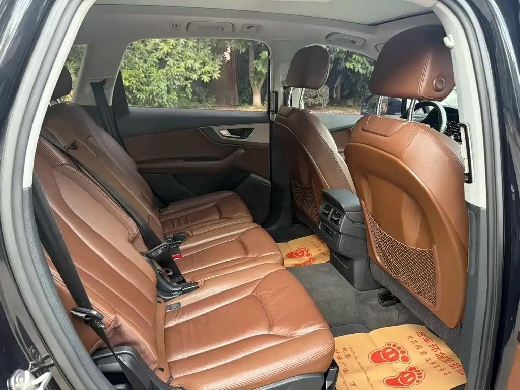 Audi Q7 — миниатюра 4