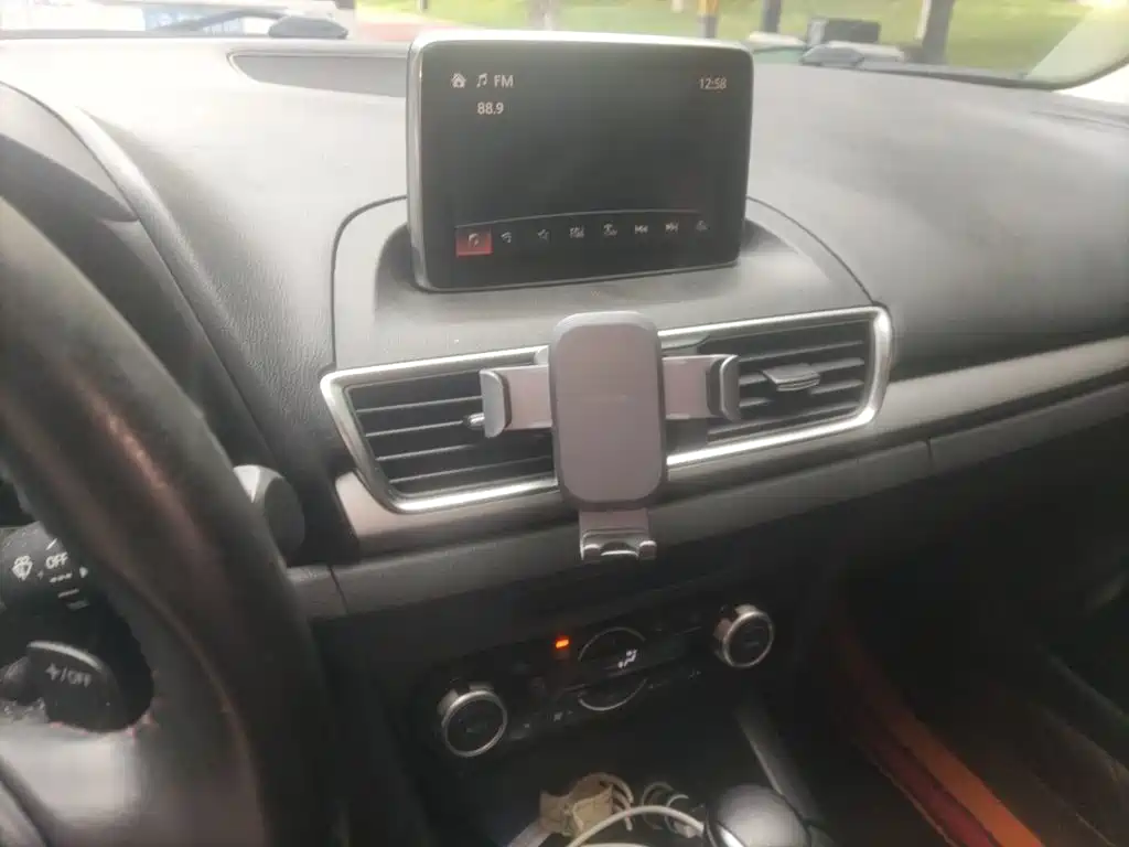 Mazda 3 Axela — миниатюра 14