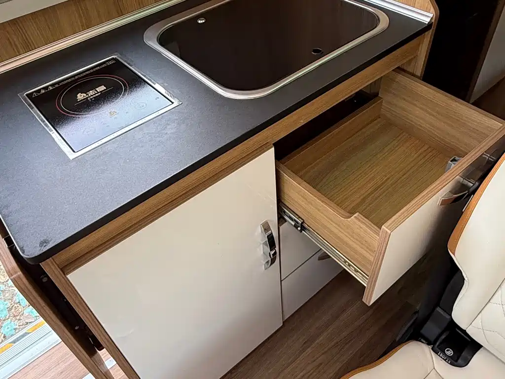 MAXUS V90 RV — миниатюра 22