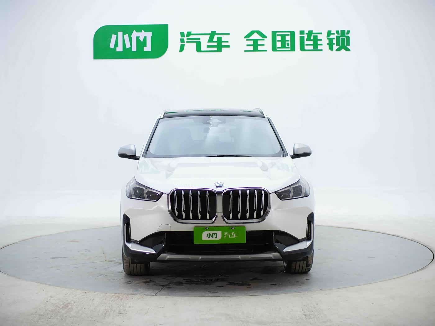 BMW X1 1.5 л 2023 г. Белый, пробег 26000 км